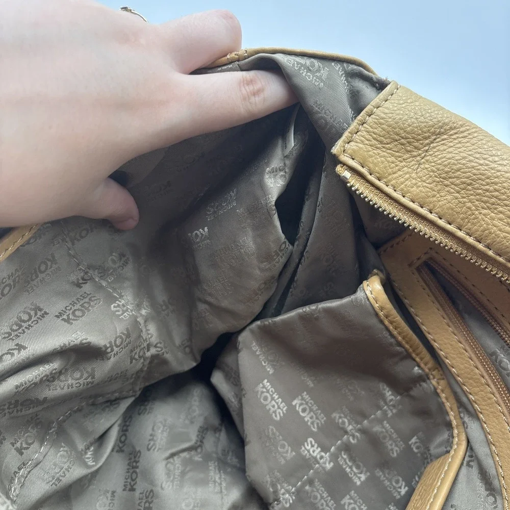 Michael Kors Hudson Downtown Leather Tote Large‎ Shoulder Bag Light Brown Purse